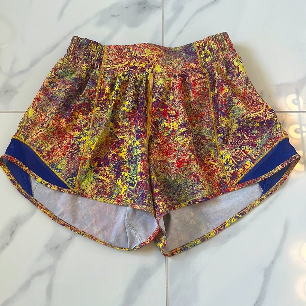 Lululemon Seawheeze Hotty Hot Shorts In Woodland Sprint Women’s Size 4 Tall